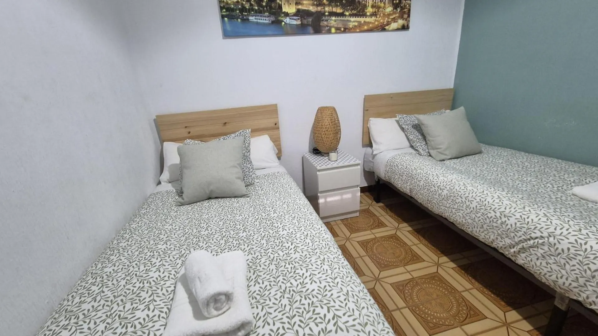 Triana 44 Familiar Luxury Apartment Seville
