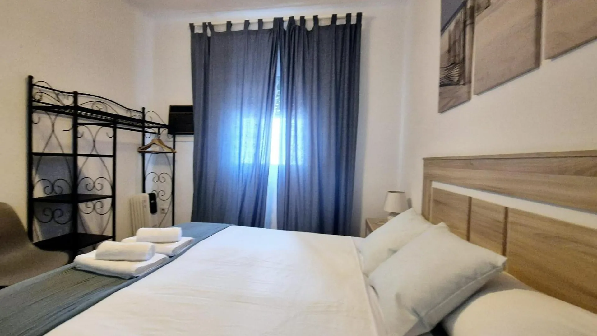Triana 44 Familiar Luxury Apartment Seville