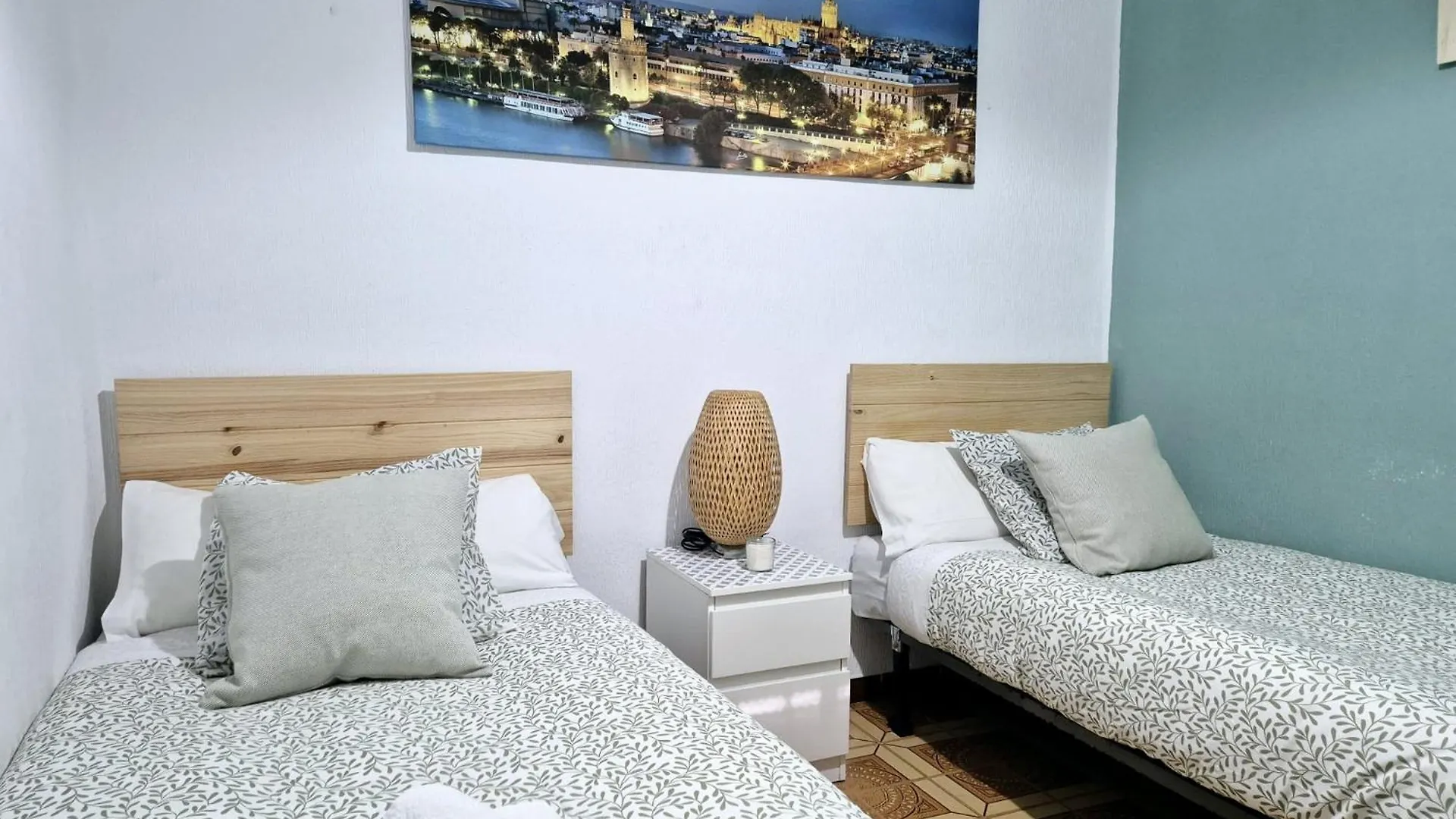 Triana 44 Familiar Luxury Apartment Seville Spain
