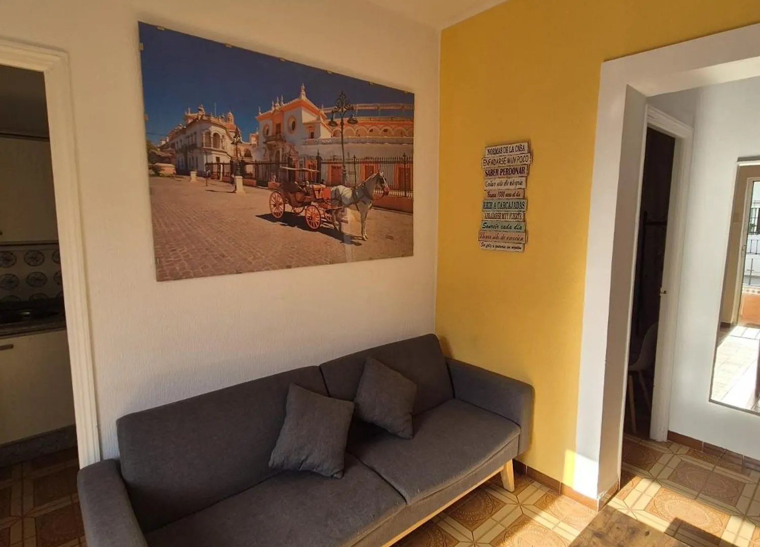Triana 44 Familiar Luxury Apartment Seville