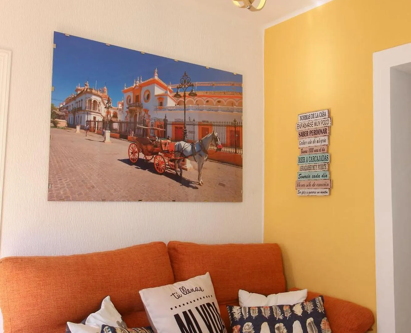Triana 44 Familiar Luxury Apartment Seville