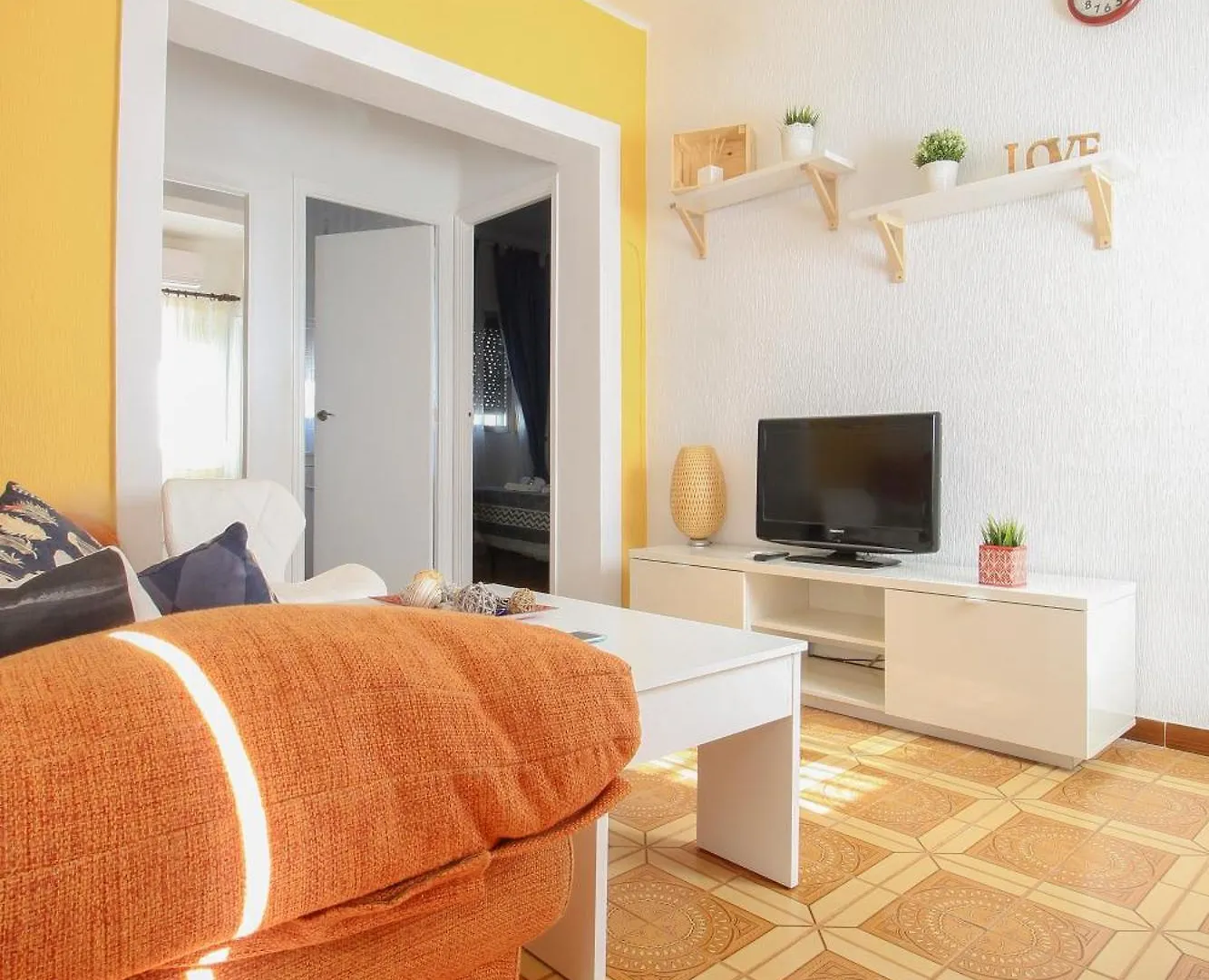 Triana 44 Familiar Luxury Apartment Seville 0*,
