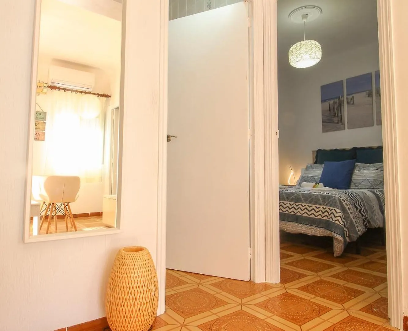 Triana 44 Familiar Luxury Apartment Seville