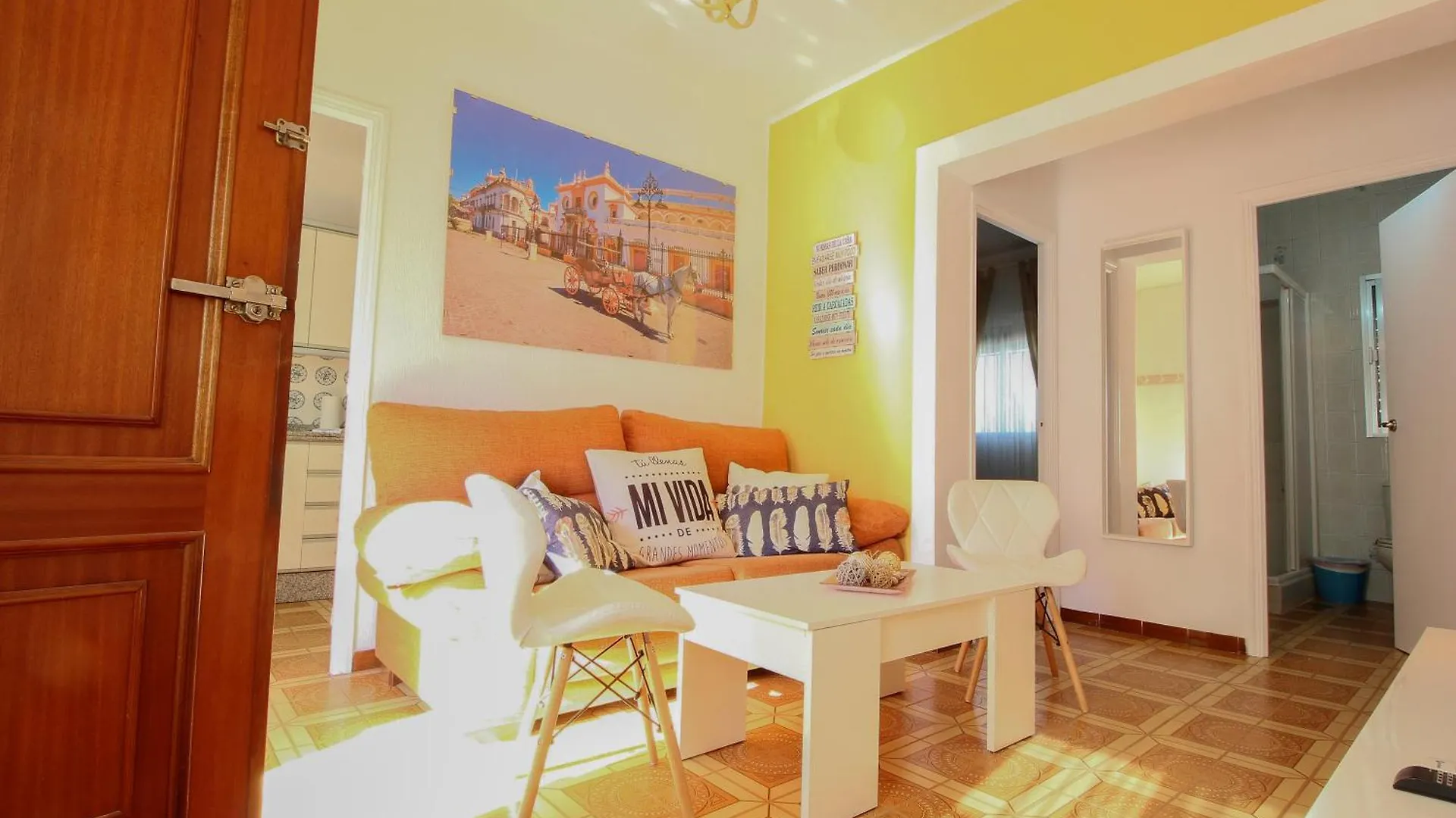 Triana 44 Familiar Luxury Apartment Seville